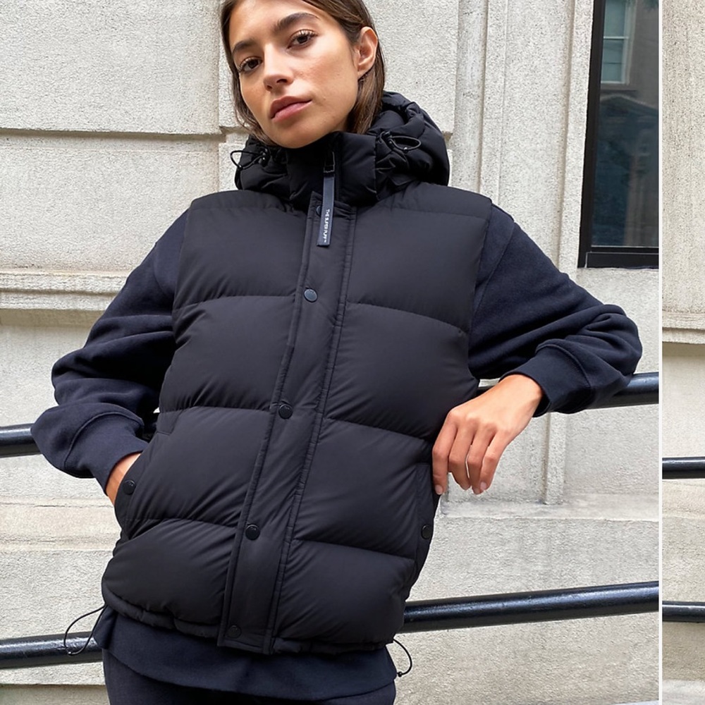 Aritzia super puff vest - sold out online